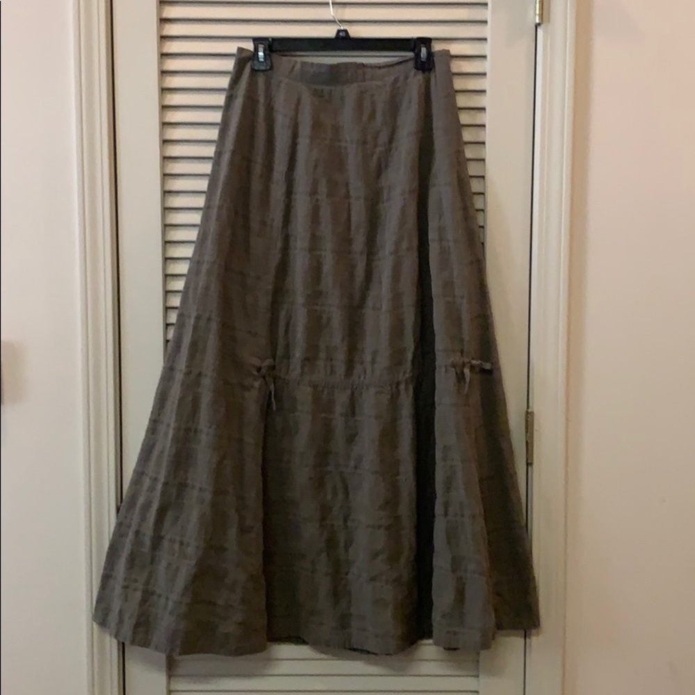 Green long skirt